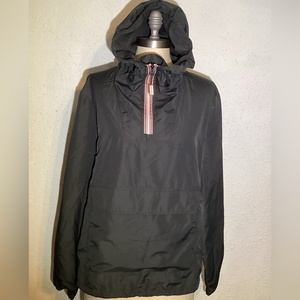 Hunter black 1/4 zip windbreaker size large